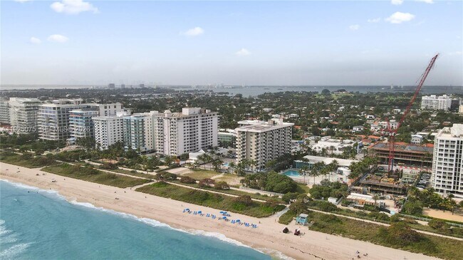 Building Photo - 9273 Collins Ave