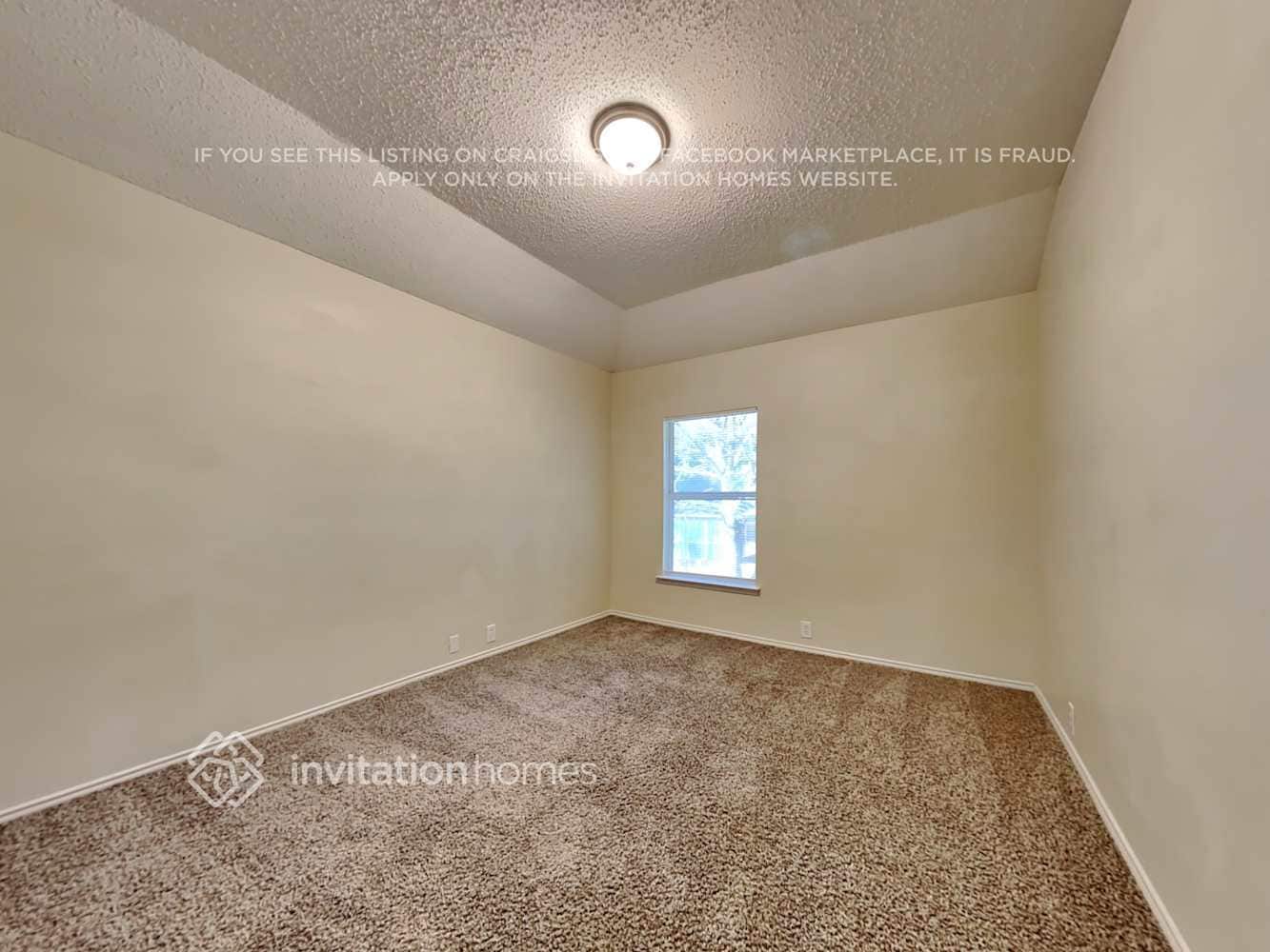 Building Photo - 1900 Fairhaven Ct