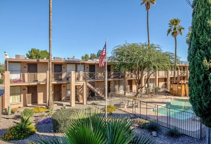 Building Photo - Vista Hermosa Apartments