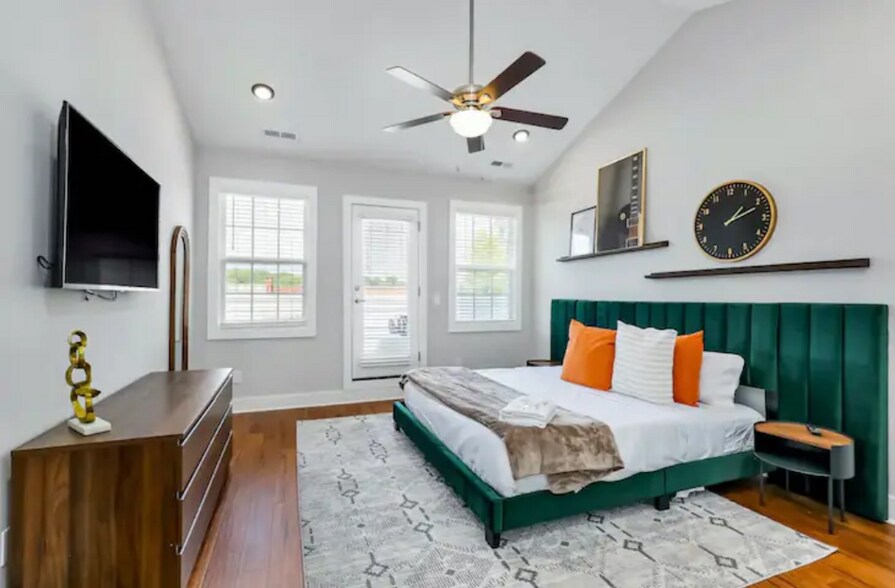 Building Photo - 421 Elysian Fields Rd