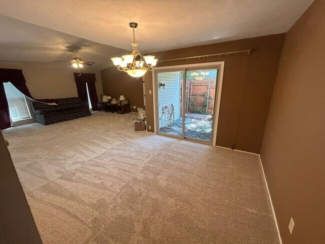 Building Photo - 4908 Wagner Dr