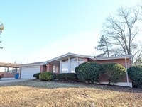 Building Photo - 3670 Tremont Dr