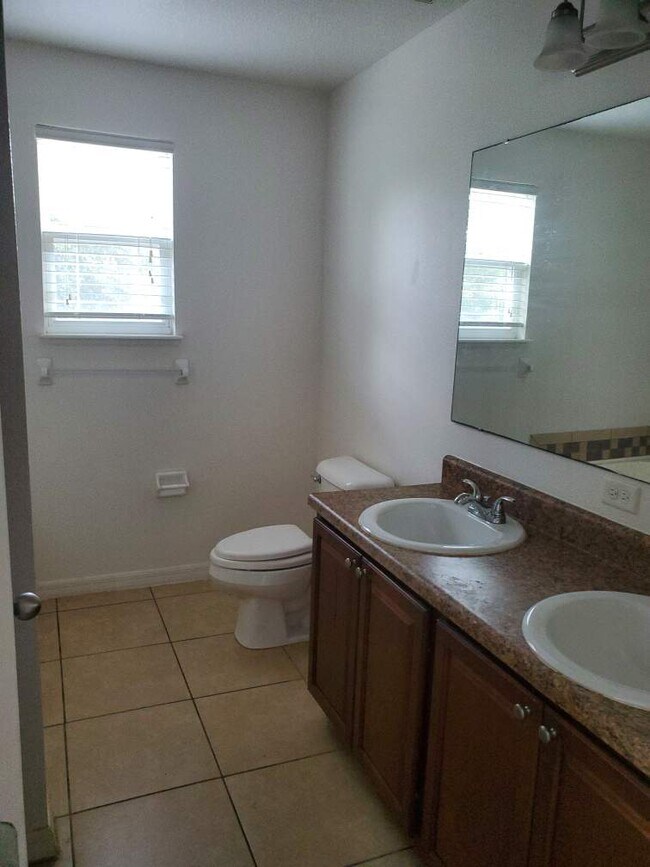 Building Photo - 1836 Eagle Pines Circle