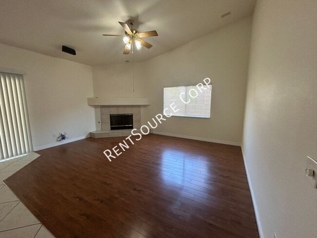 Building Photo - 39821 Sunstar St