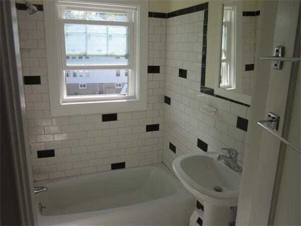 Building Photo - 6 Littleton Rd