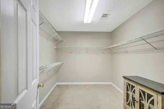 Building Photo - 82 Prestwick Ln