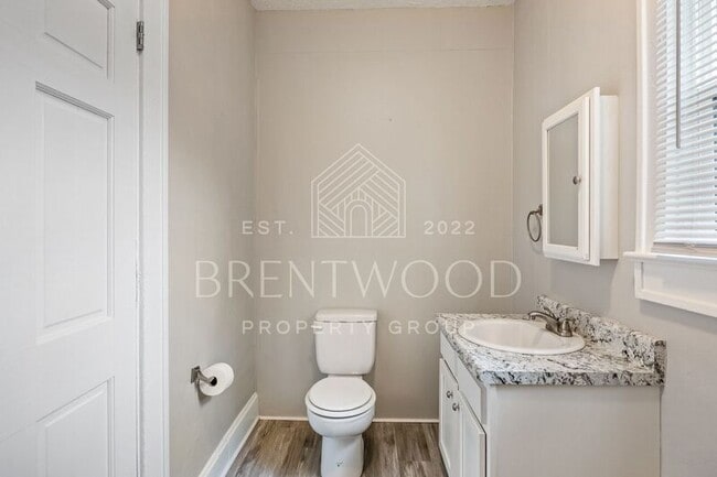 Building Photo - 3041 N Delaware St