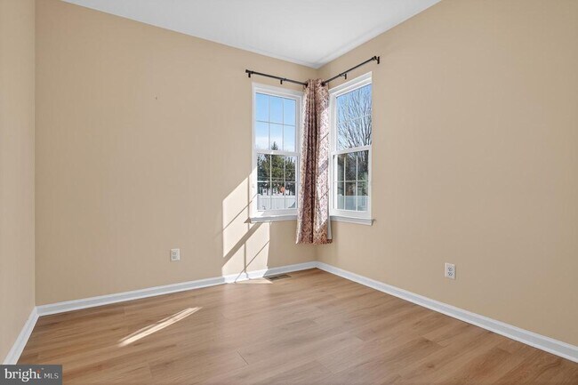 Building Photo - 2 Berwick Cir