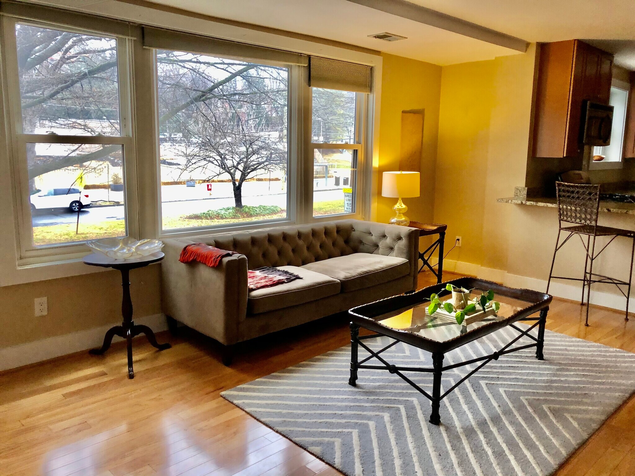 Expansive windows - 4840 MacArthur Blvd NW