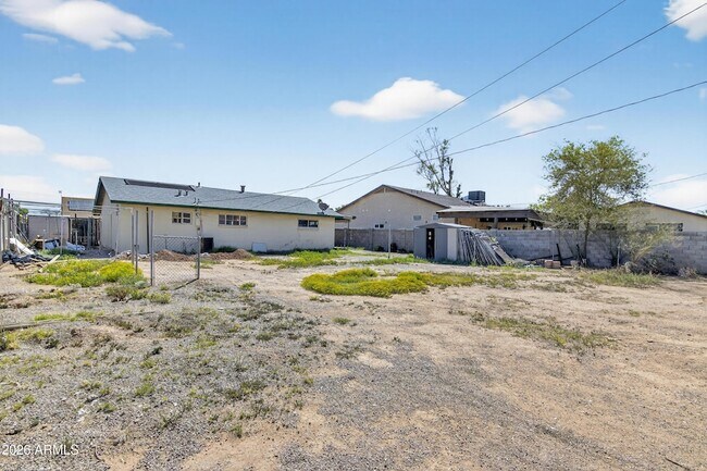 Building Photo - 1113 N Coolidge Ave