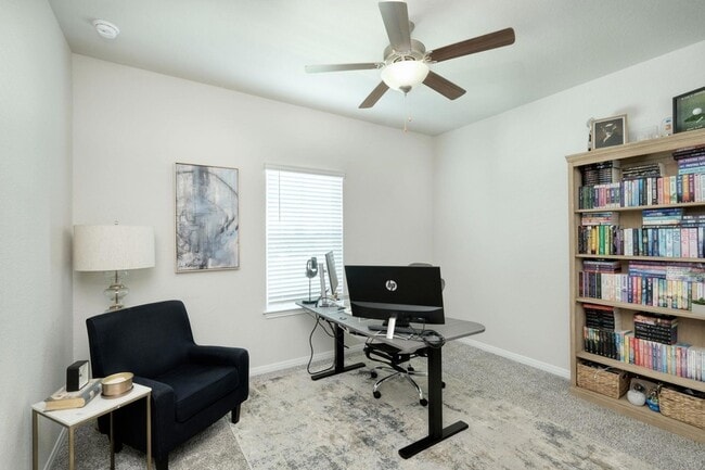 Building Photo - 636 Wild Spur Ln