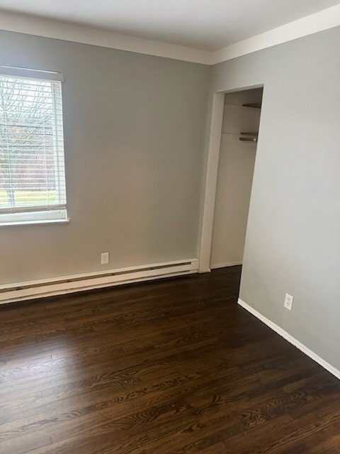 Building Photo - Charming 1-Bedroom Multiplex in Cincinnati with Modern Amenities!