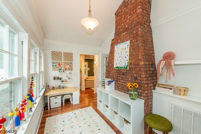 Building Photo - 228 Watchung Ave