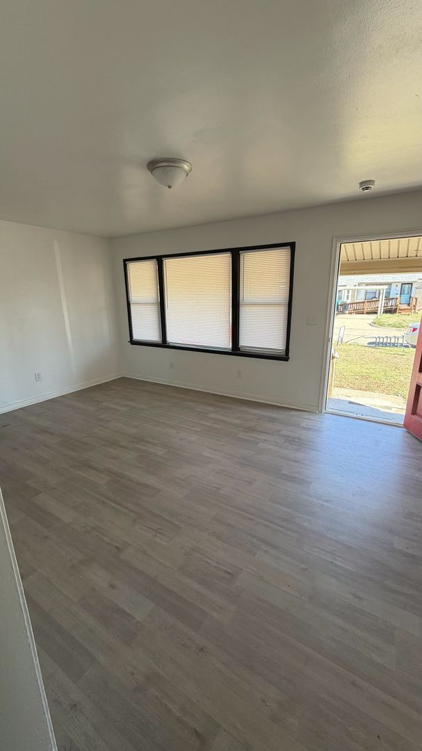 Building Photo - Charming 2bed home in Midwest City!