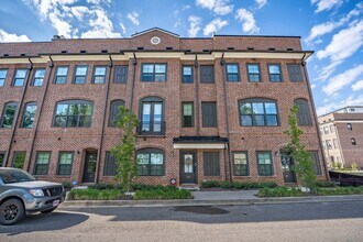 Building Photo - Bull Street District 3 Bedroom 3.5 Bath