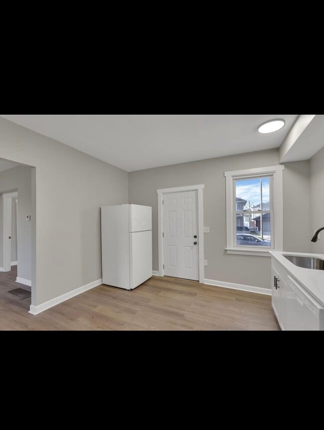 Building Photo - 109 E Williams Ave