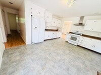 Building Photo - 2904 Stork Ct