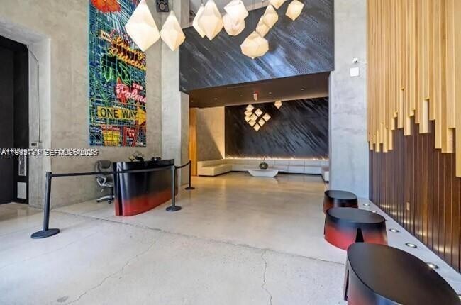 Building Photo - 151 SE 1st St