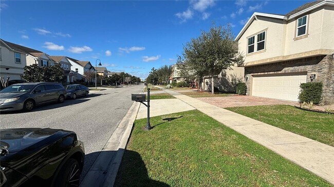 Building Photo - 19363 Fallglo Dr