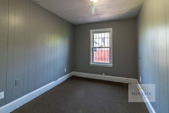 Building Photo - 3011 Garrison Blvd