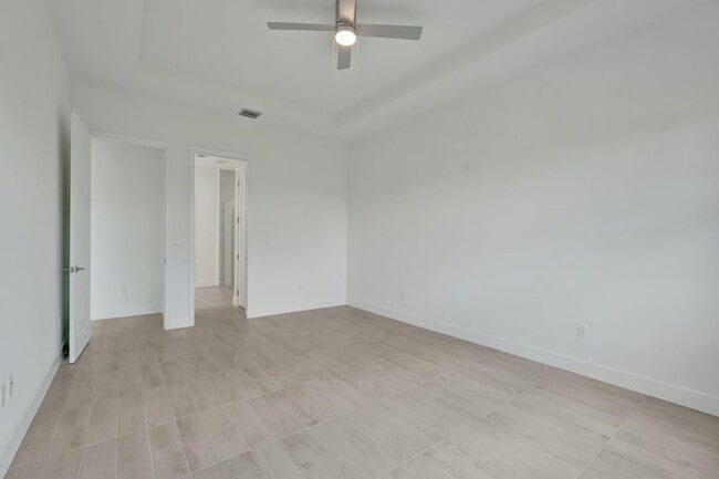 Building Photo - 5194 Macoon Wy