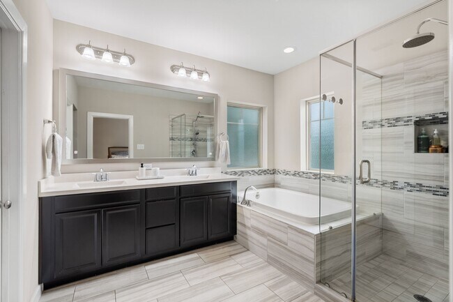 Building Photo - 8904 Aventino Wy