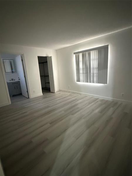 Building Photo - 3037 NW 92nd Ave