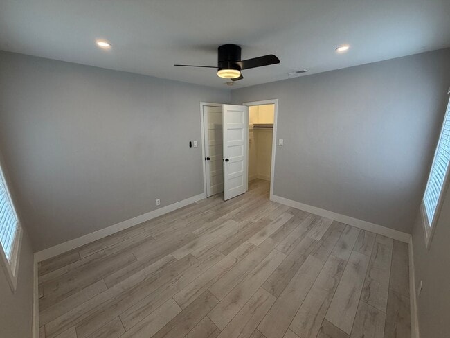 Building Photo - 3 Bedroom | 1.5 Bathroom | Single-Family Home