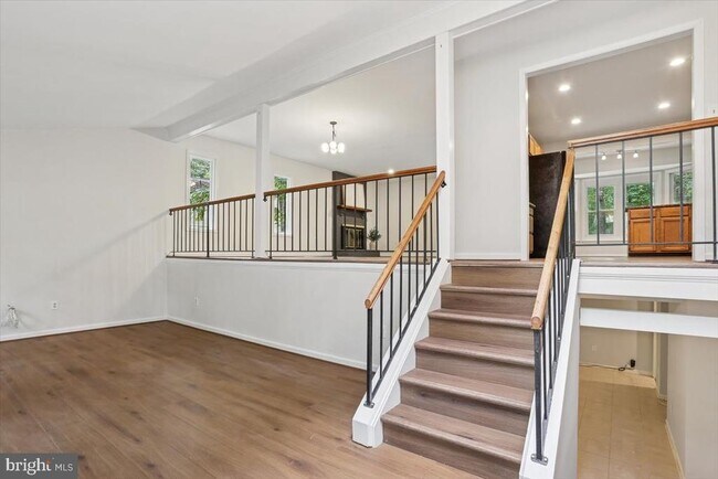 Building Photo - 12540 Cavalier Dr