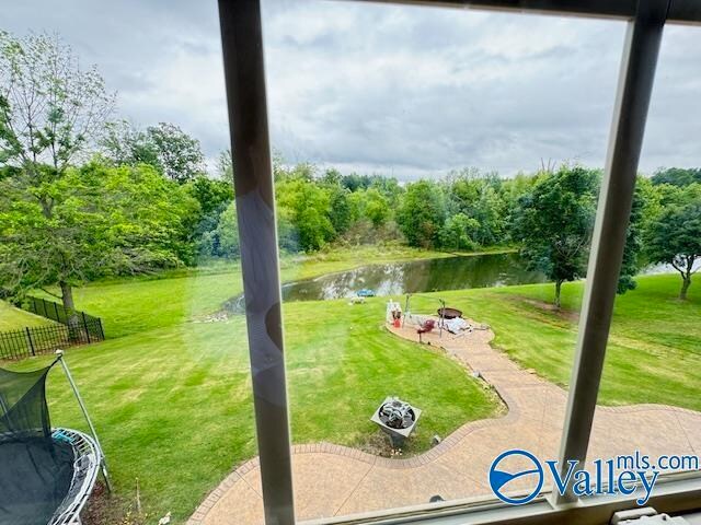 Building Photo - 2405 Rothmore Dr SW