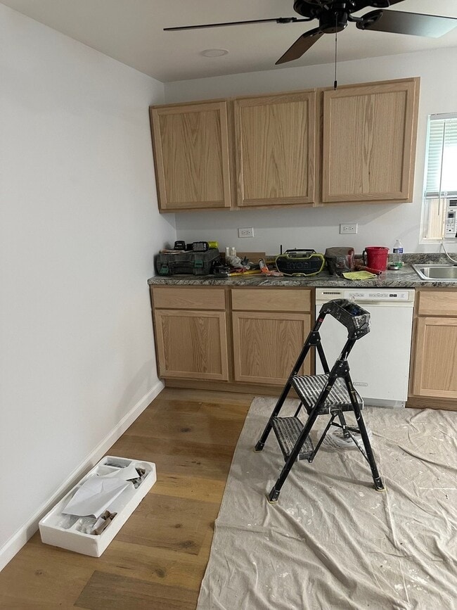 Building Photo - 380 Ivanhoe Rd