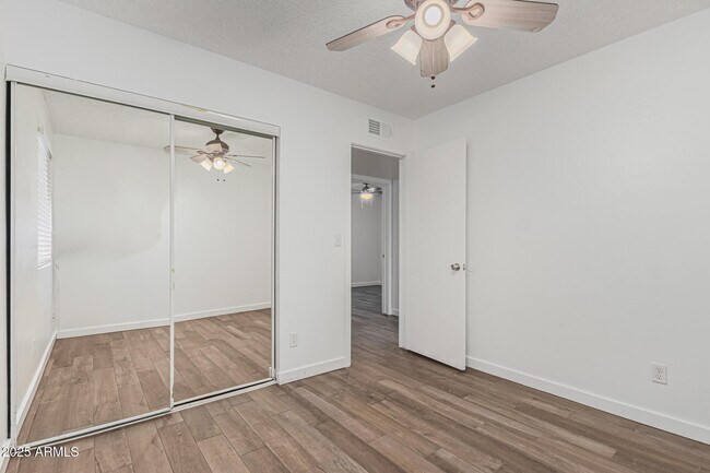 Building Photo - 14034 N 60th St