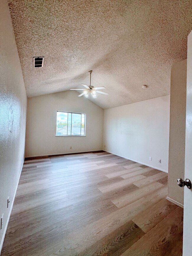 Building Photo - 5141 Bassett Way
