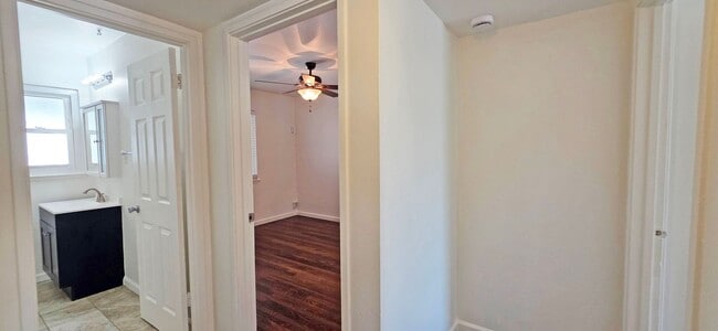 Building Photo - 1021 Buckeye Dr