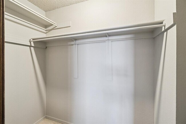 Building Photo - 1205 Swan Lake Rd