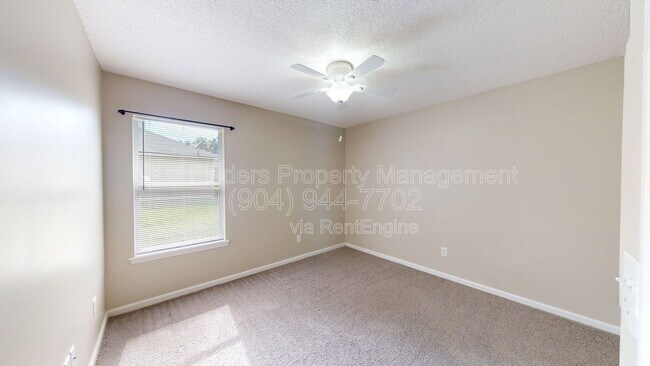 Building Photo - 5731 Rainbow Lake Dr N