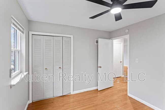 Building Photo - 1206-1208 N Cottage St