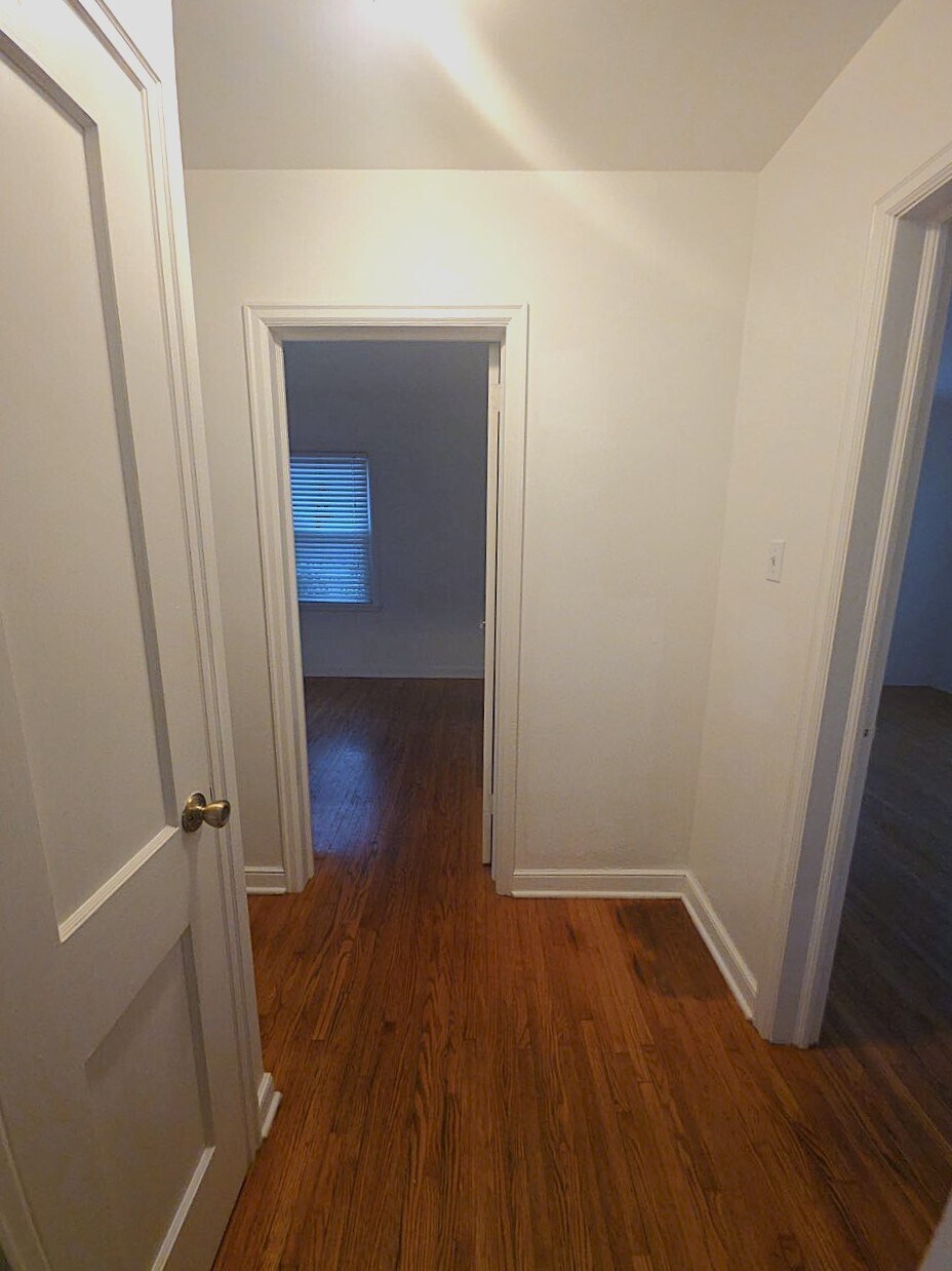 Building Photo - 656 Cleveland Ave S