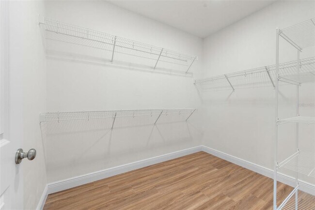 Building Photo - 6735 SW 10th Ln
