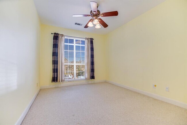 Building Photo - 7301 Fabion Dr