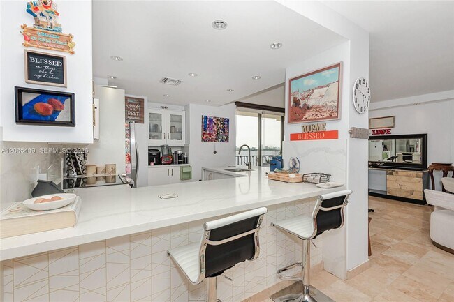 Building Photo - 11111 Biscayne Blvd