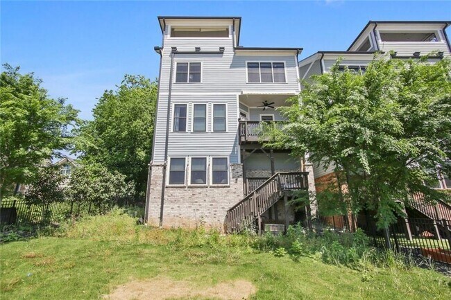 Building Photo - 692 Drewry St NE