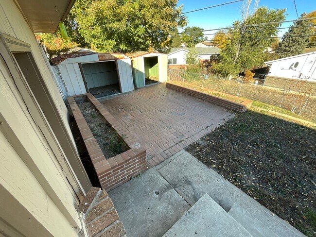 Building Photo - 3753-3763 W 89th Way