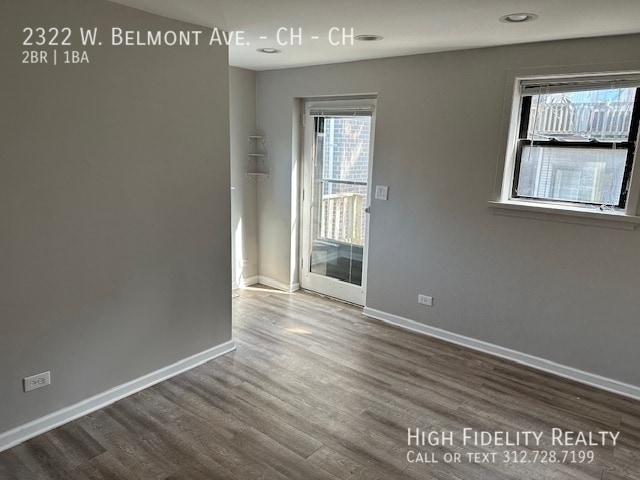 Building Photo - 2322 W Belmont Ave