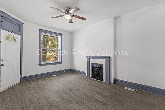 Building Photo - 510-512 Fassen Street
