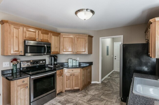 Building Photo - 953 Pebble Beach Cir