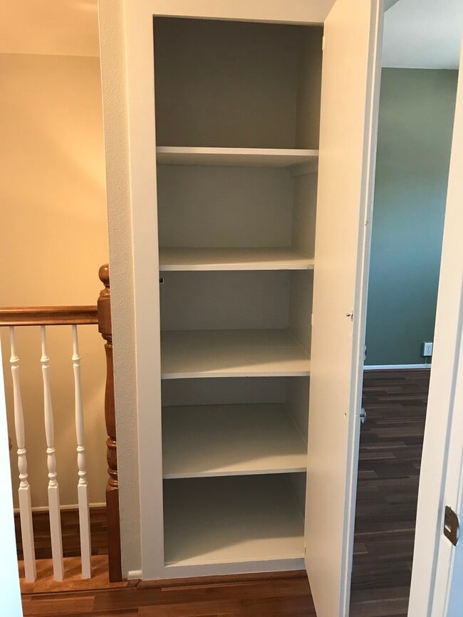 Building Photo - 9660 Durham Dr