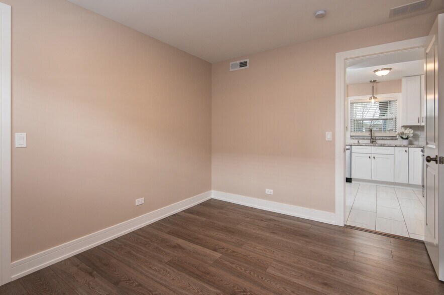 Building Photo - 8729 W 73rd Pl