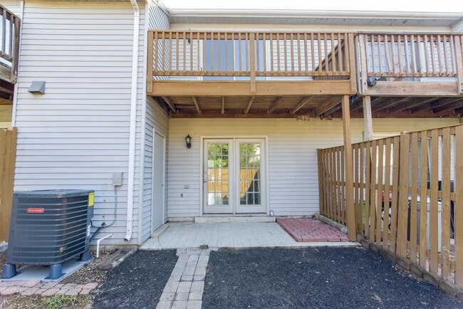 Building Photo - 3279 Westdale Ct