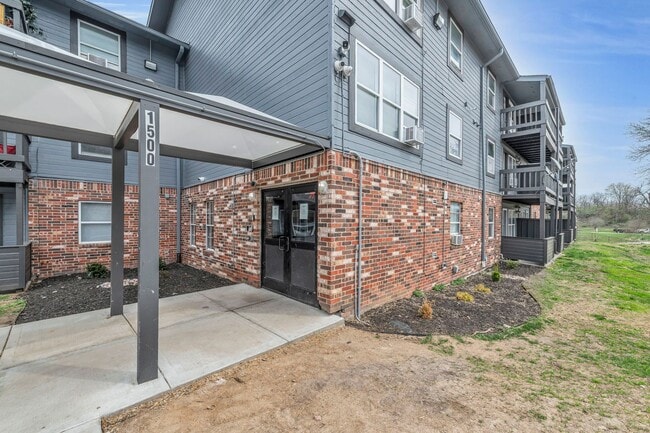 Building Photo - Lakeview II Apartments